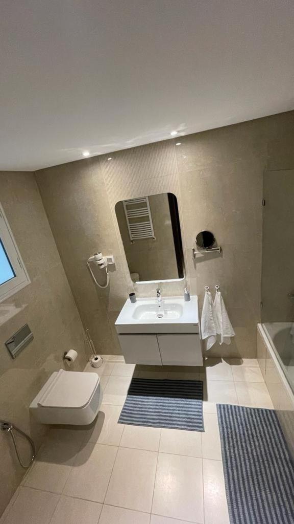 Sidi Daoud Schoene, Ruhige Neuwertige 127Qm Ferienwohnung מראה חיצוני תמונה